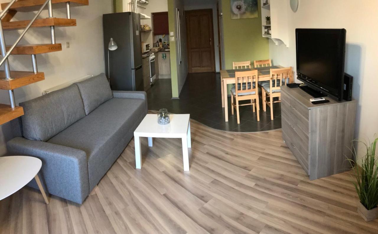 Pitypang Apartman Gyula Exterior foto